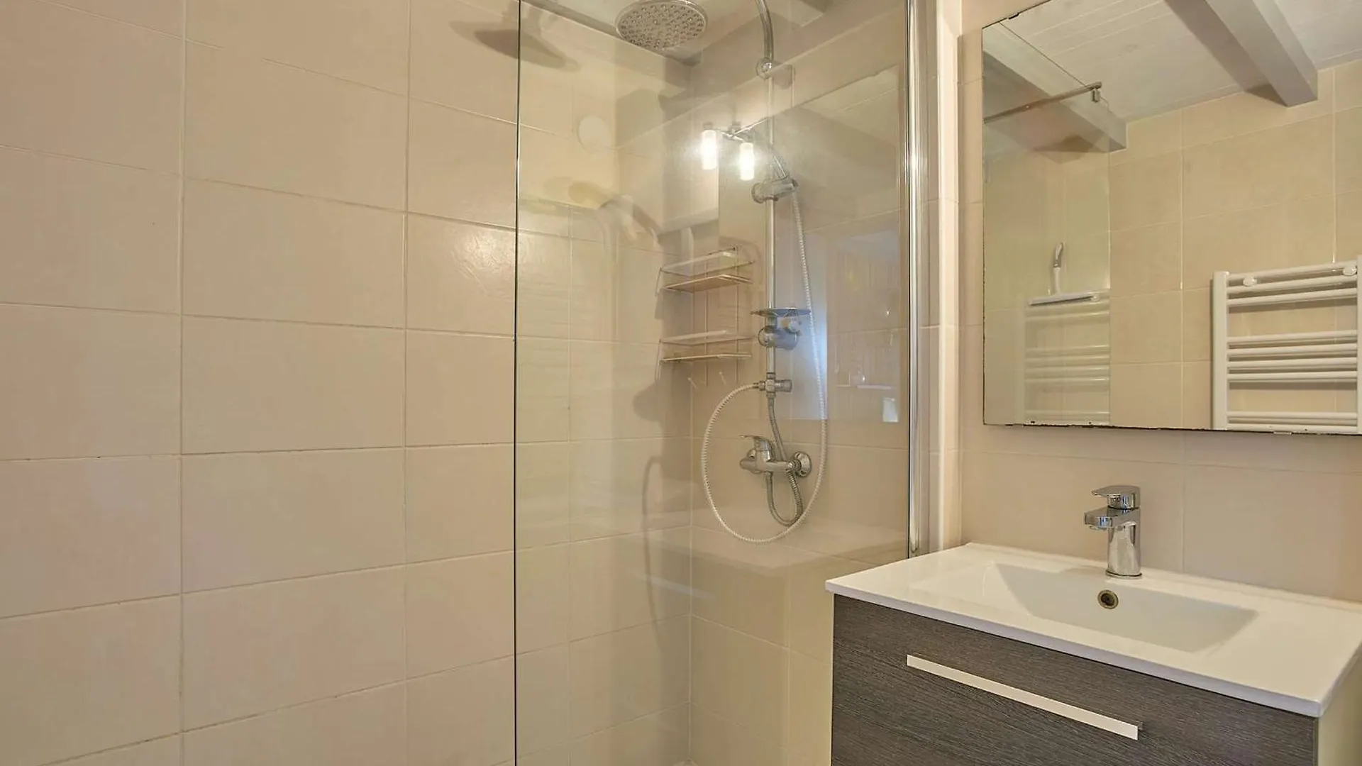T2 Bis Avec Veranda Vue Campagne Pour 4 Pers., Parking, Wifi - Fr-1-841-34 Barbotan-les-Thermes Daire
